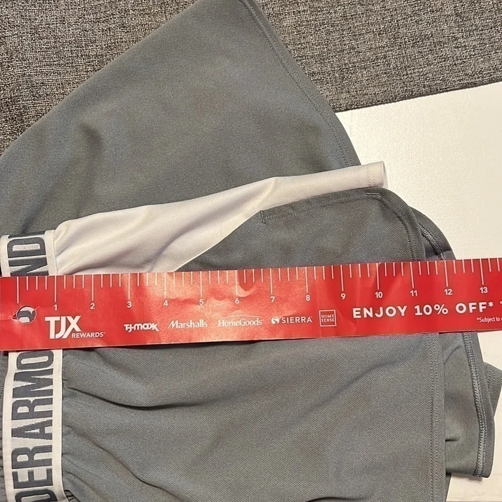 Under Armour Womens grey and white Athletic shorts - Picture 7 of 7